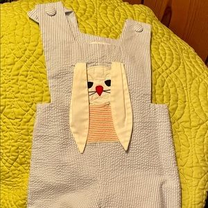 EASTER! Boys’ 2t seersucker longall with applique bunny rabbit